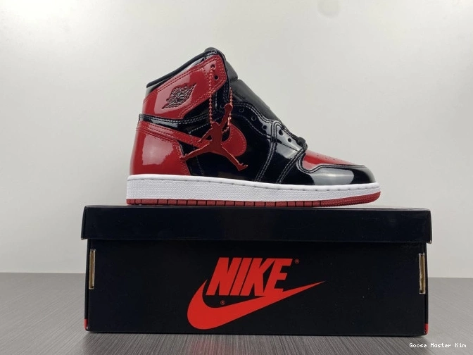 Jordan Air Bred OG High 1 555088-063 Patent 0730